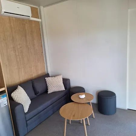 Mobile Aron Üdülőpark Privlaka