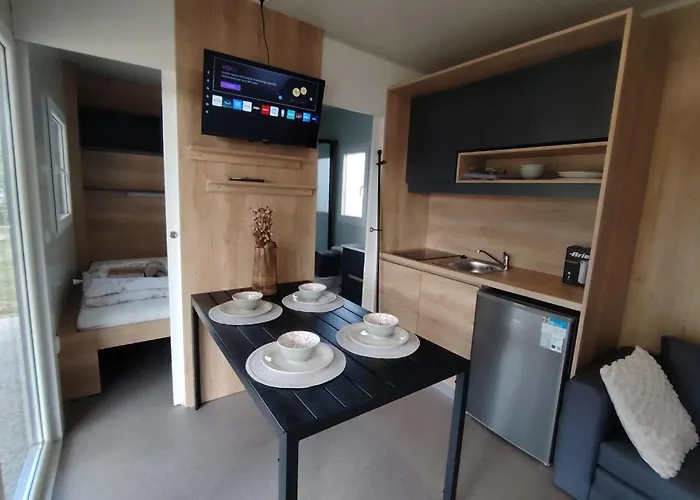 Kompleks wypoczynkowy Mobile Aron *